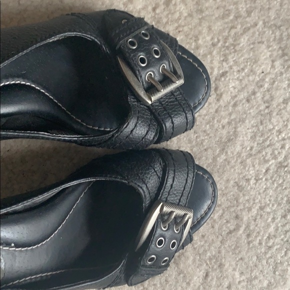 Black slingback heels size 7.5 (US) Fossil - Picture 4 of 8